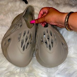 Yeezy - Foam Runners